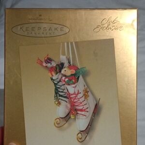 Hallmark Keepsake Gold and White Ornament